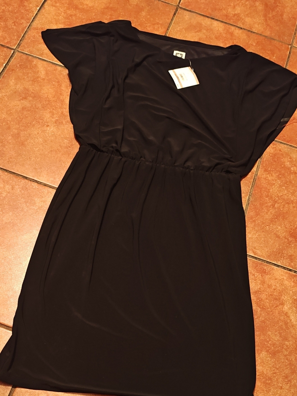 Ann Klein Black Elastic-Waist Midi Dress with Short Sleeves